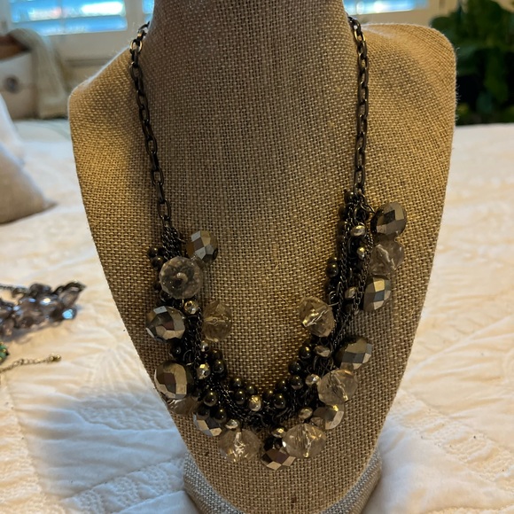 Jewelry - Crystal statement necklace